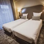 ホテル Europe - &
