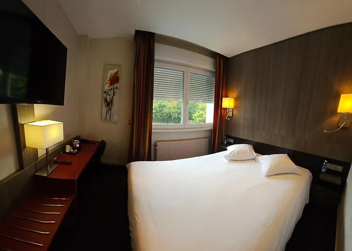 Hotel Europe - & 3*